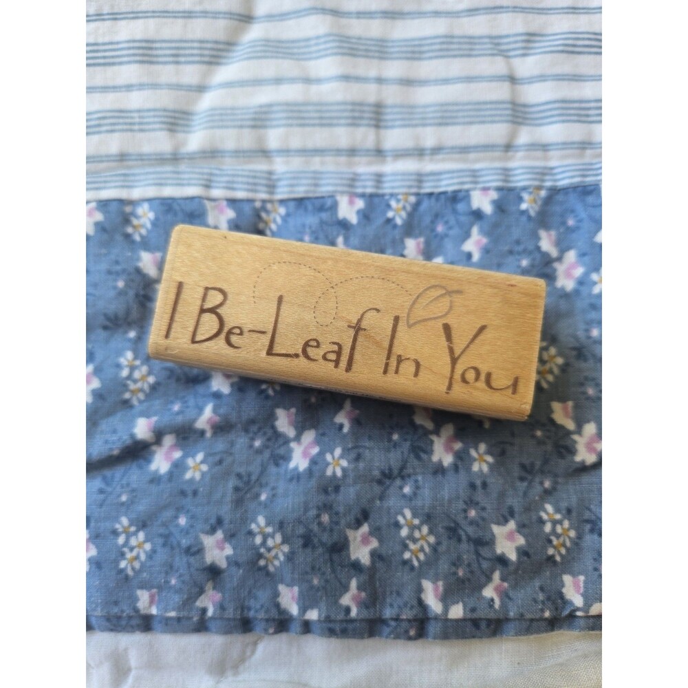 Stampabilities DR1123 I Be-Leaf In You Wood Mounted Rubber Stamp Pun Leaf - Picture 1 of 4